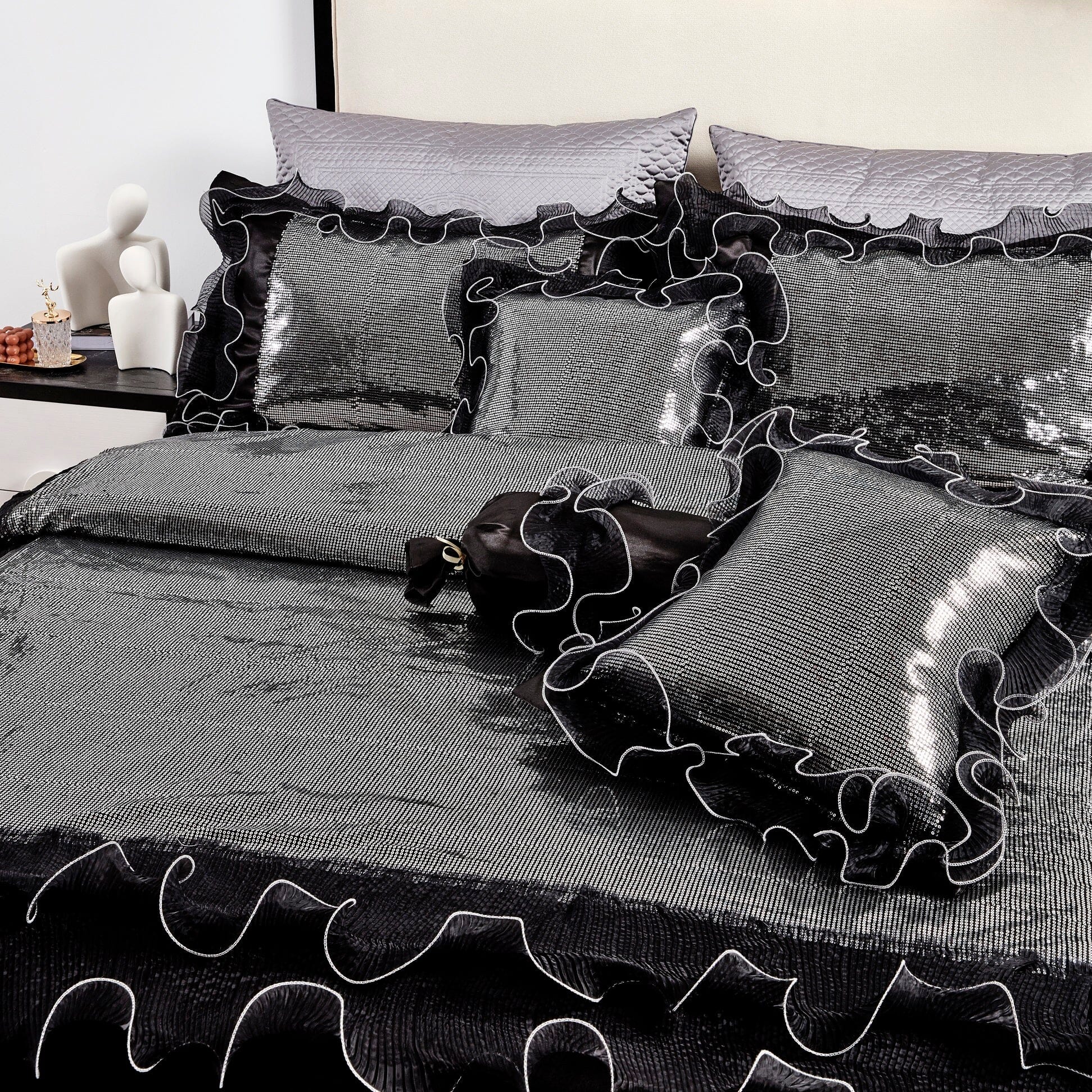 Tache Luxurious Glam Night Out Silver Sequin Black Organza Ruffle 6pc Comforter Set (1622)