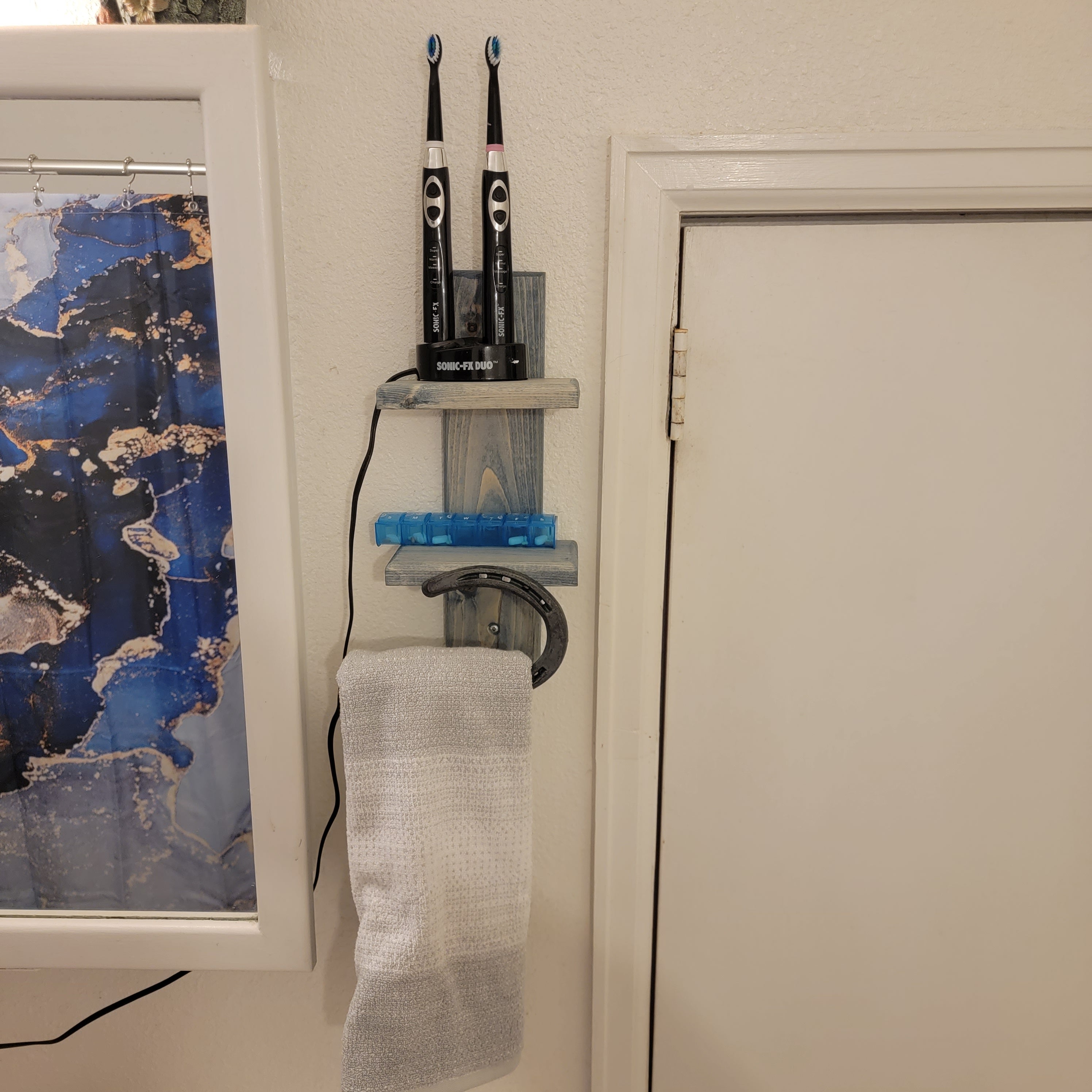 The Wrangler Hand Towel Rack: Single Horseshoe Series