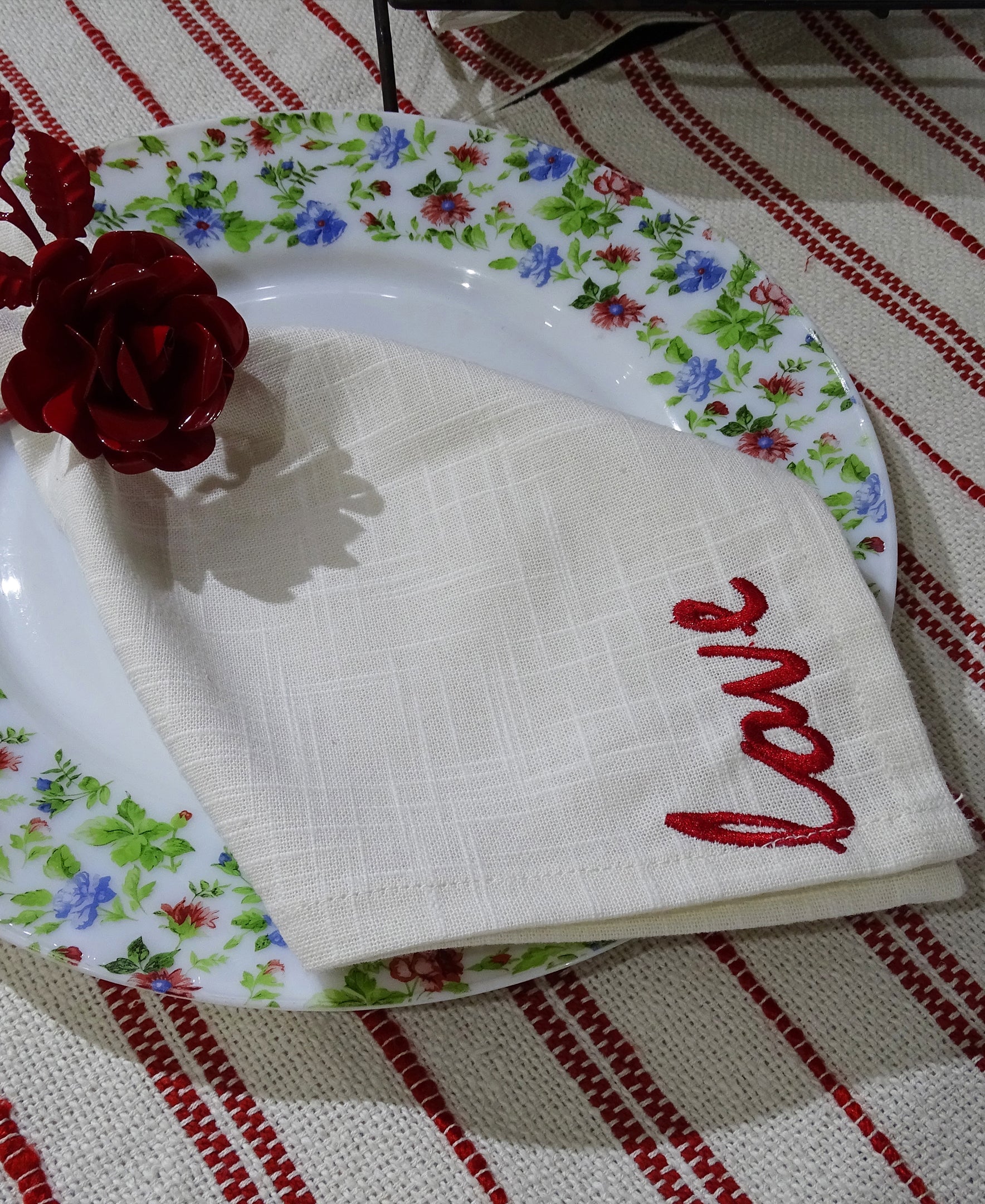 Table Cloth Napkins Set of 4 Red Embroidery