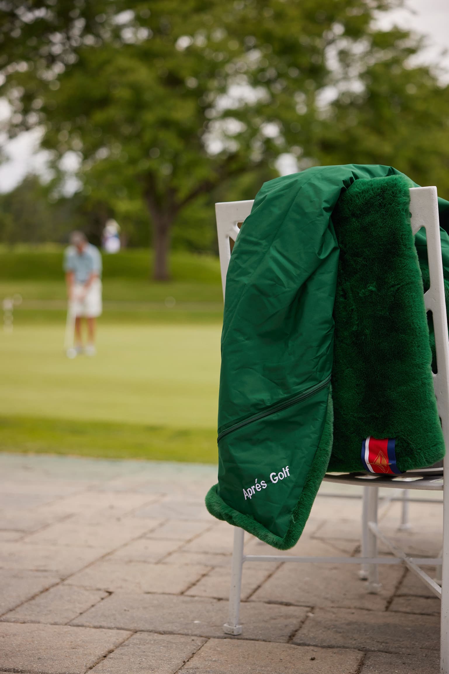 Waterproof Windproof Outdoor Lap Blanket | Pretty Rugged