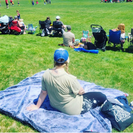 Waterproof Windproof Large Outdoor Blanket | Pretty Rugged