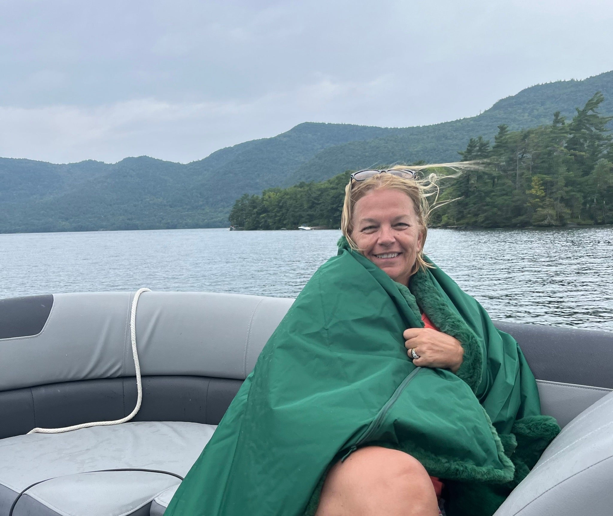 Waterproof Windproof Outdoor Lap Blanket | Pretty Rugged