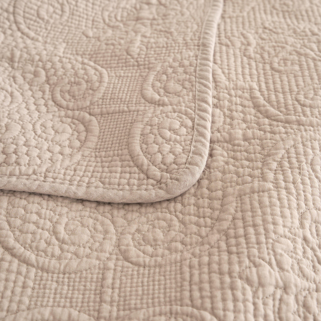 DaDa Bedding Neutral Taupe Beige Sandy Elegant Matelasse Cotton Quilted Bedspread Set (JHW-585)