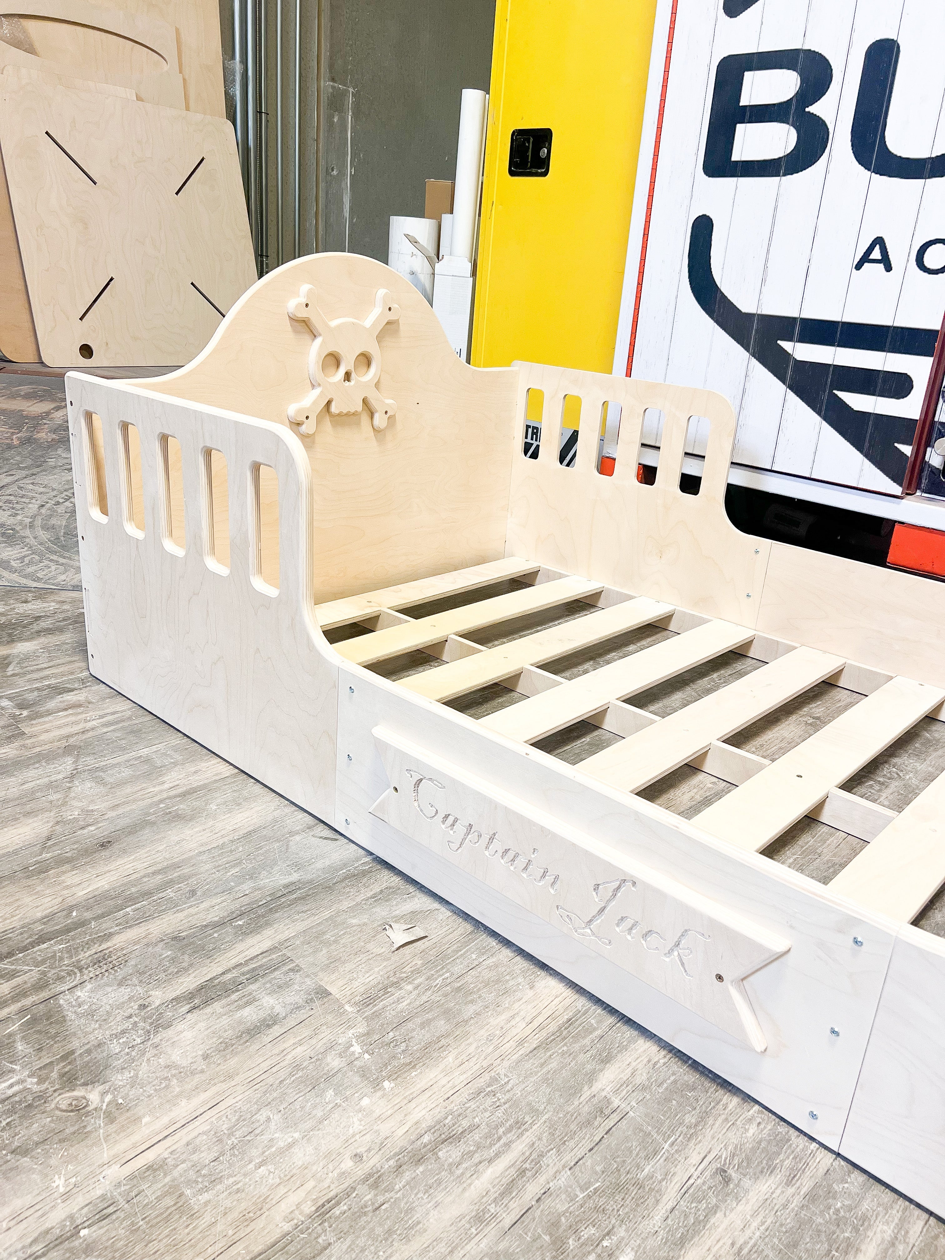 CAPTAIN JACK- Pirate Ship Bed