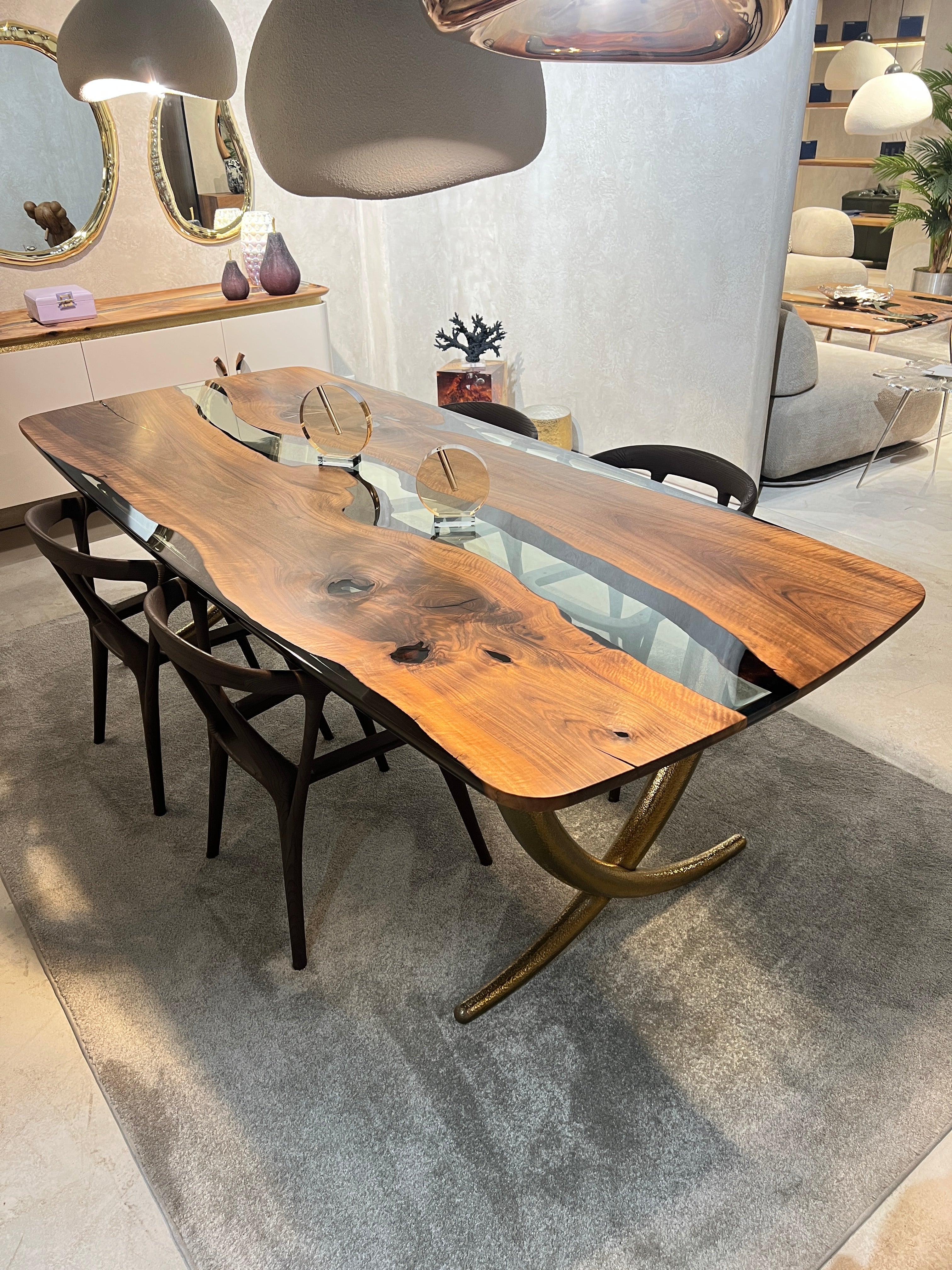 Luxurious Ivory Shaped Legs Epoxy Resin Dining Room Table