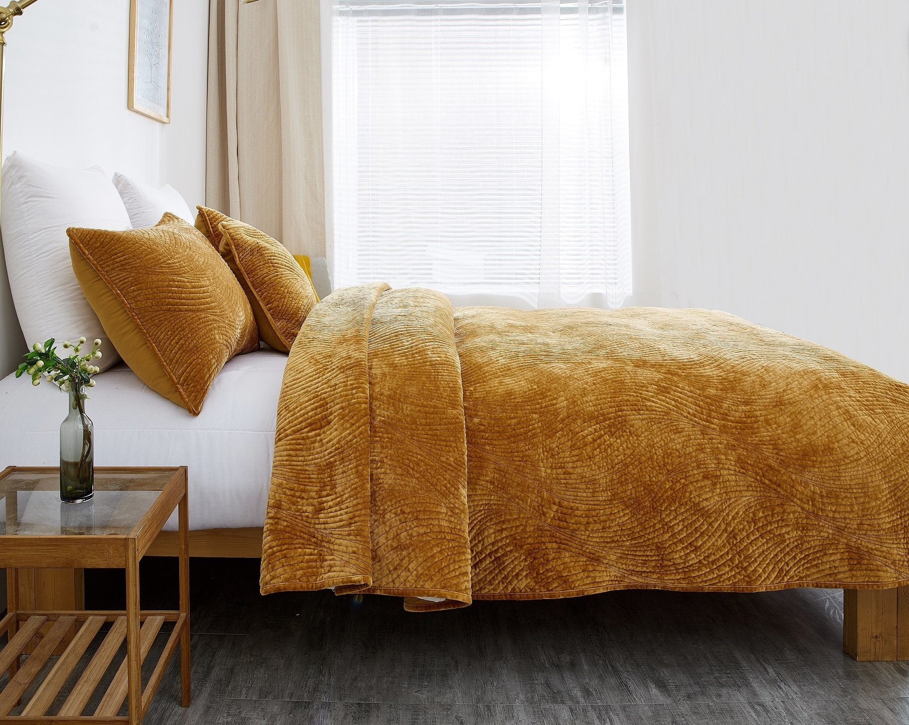 Tache Plush Dreams Melted Gold Waves Velvet Quilt Set (JHW-852Y)