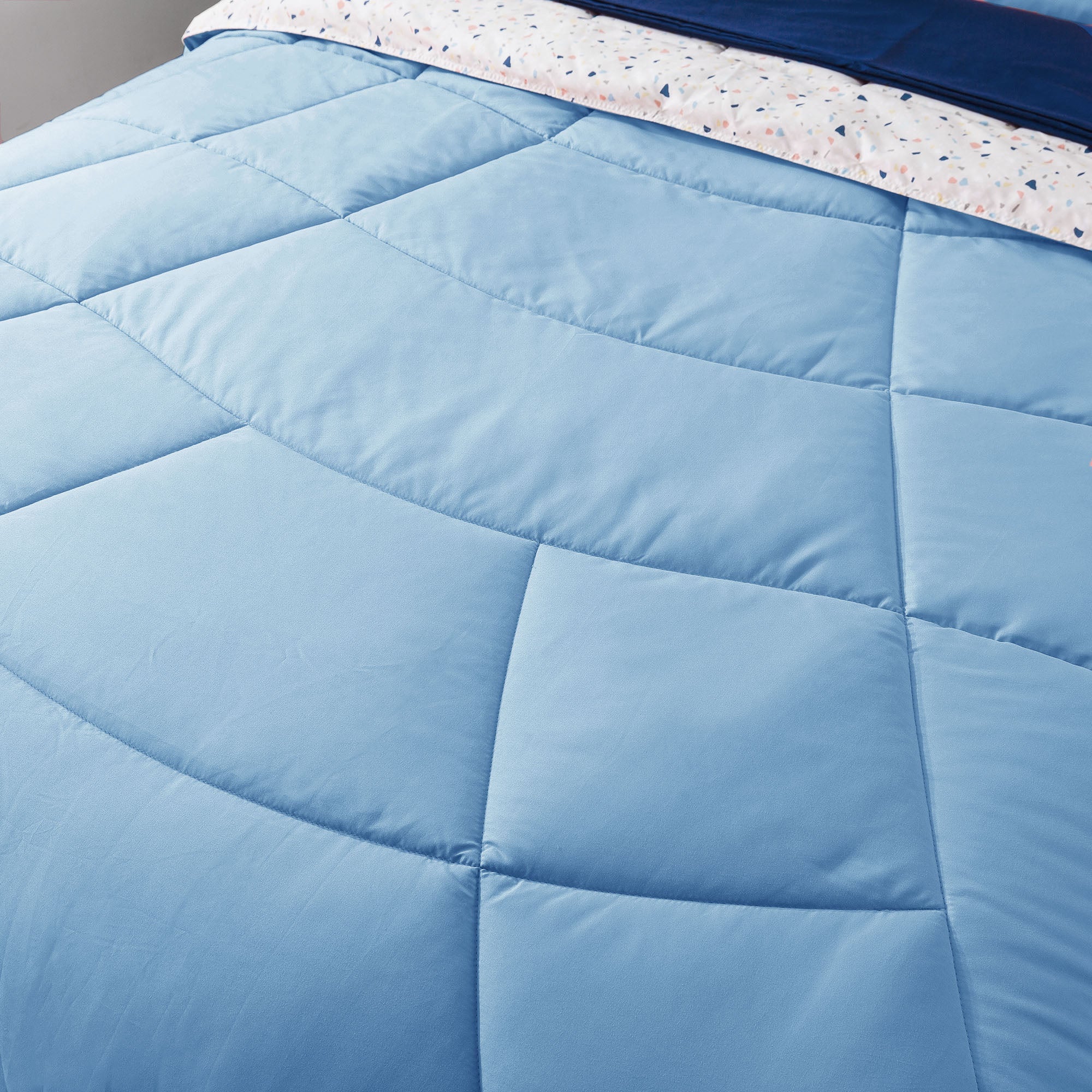 Kasentex Reversible 5 and 7 Piece Ultra Soft Cozy Bed Comforter Sets, Room Decor