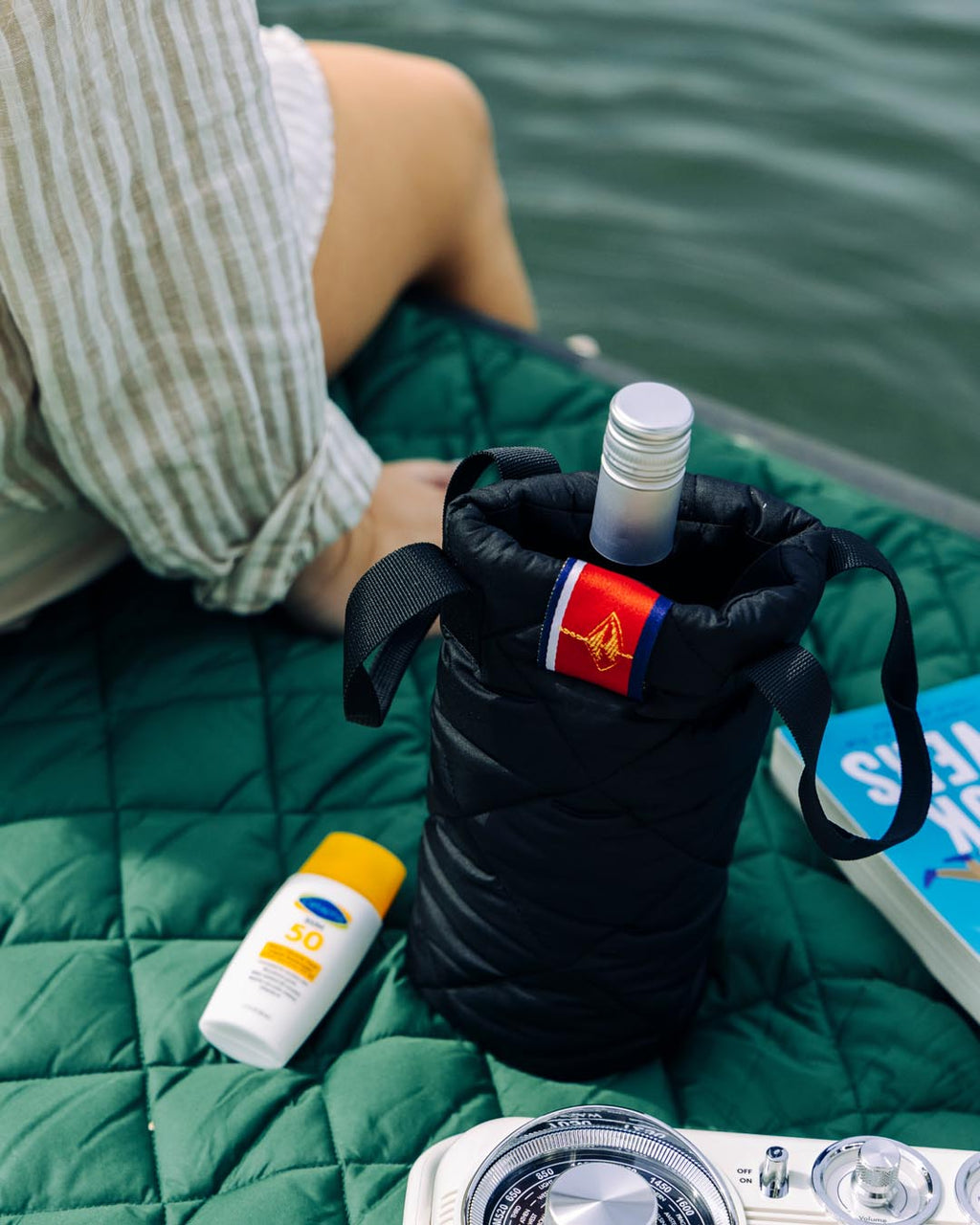 Waterproof Puffer Blanket with Pockets | Pretty Rugged