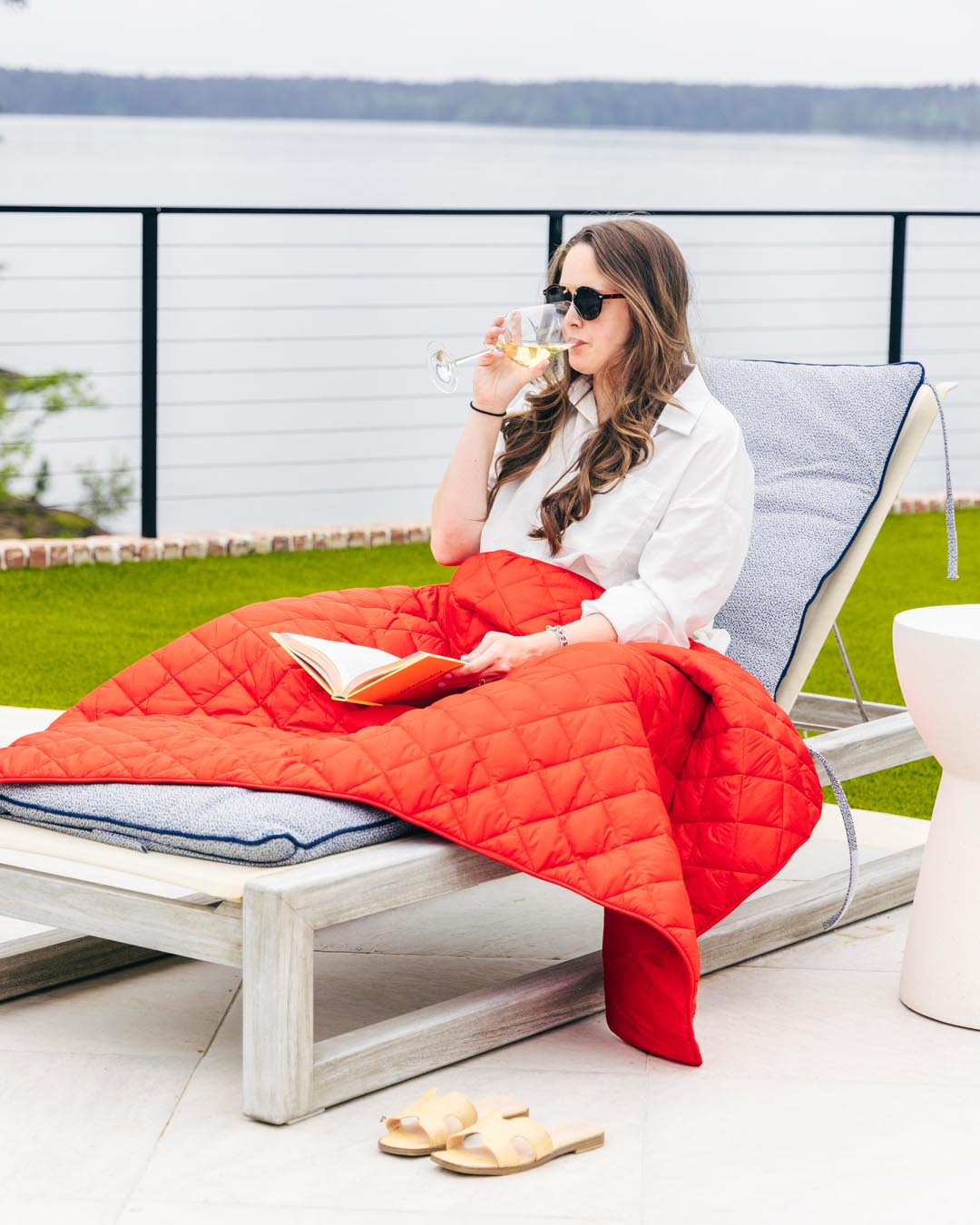 Waterproof Puffer Blanket with Pockets | Pretty Rugged