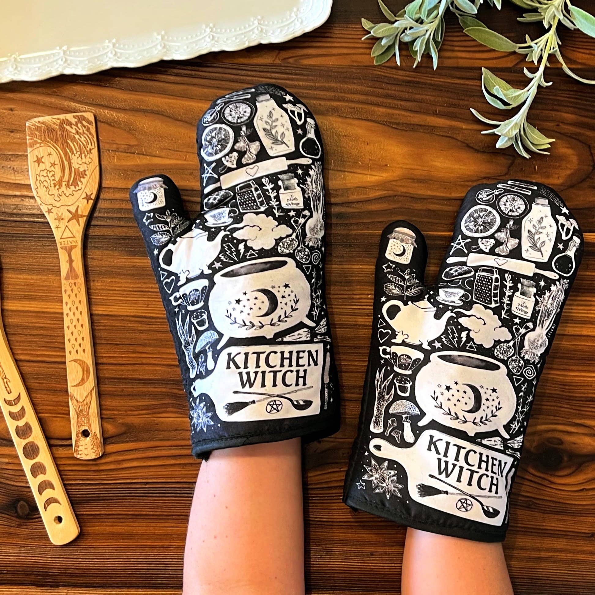Set of 2 Kitchen Witch Oven Mitt | Pot Holders