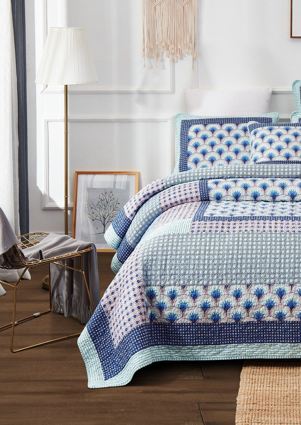 DaDa Bedding Mediterranean Blue Mint Green Patchwork Quilted Bedspread Set (JHW-884)