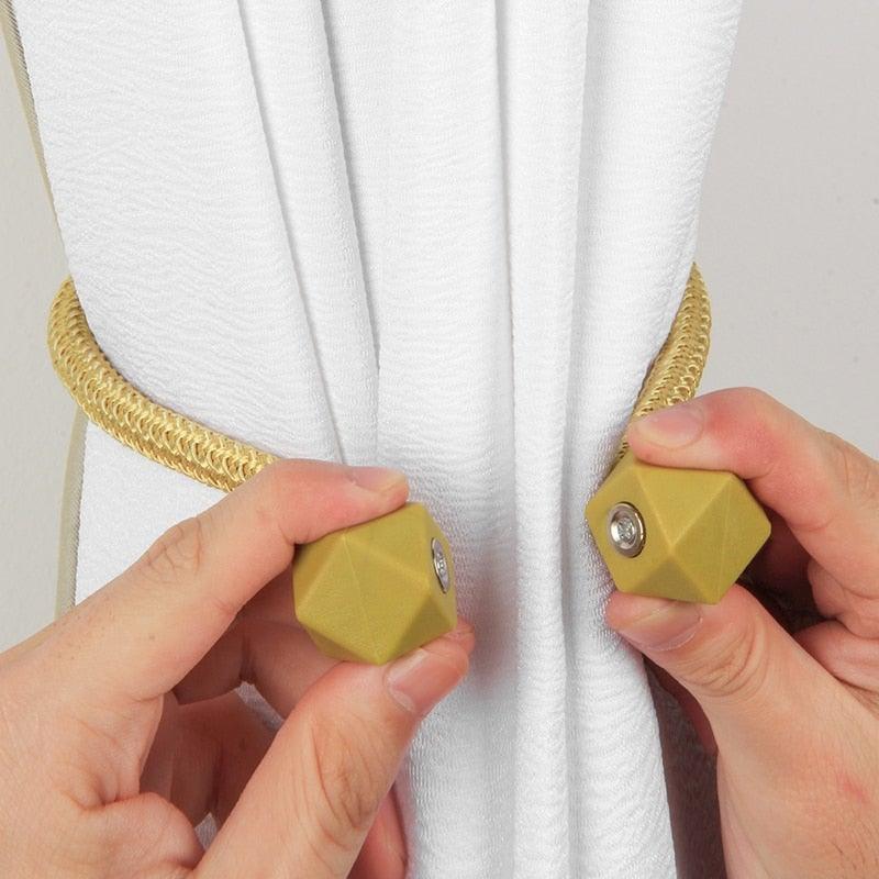 Magnetic Curtain Buckle Holder Curtain Tieback Hanging Multifaceted Ball Buckle Tie Back Curtain Straps Magnetic Curtain Tiebacks Decorative Window Drape Twist Tie Backs Octagon Style Curtain Holdbacks For Home Kitchen Office Window Decoration 46CM